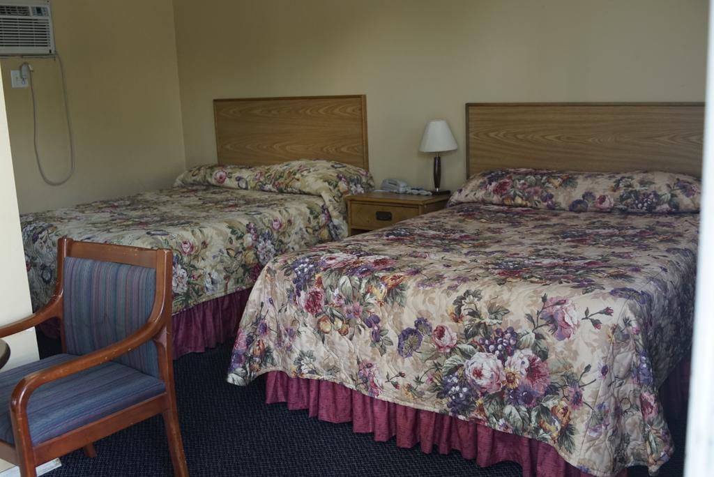 Motel Montreal Notre-Dame-de-l'Ile-Perrot Экстерьер фото