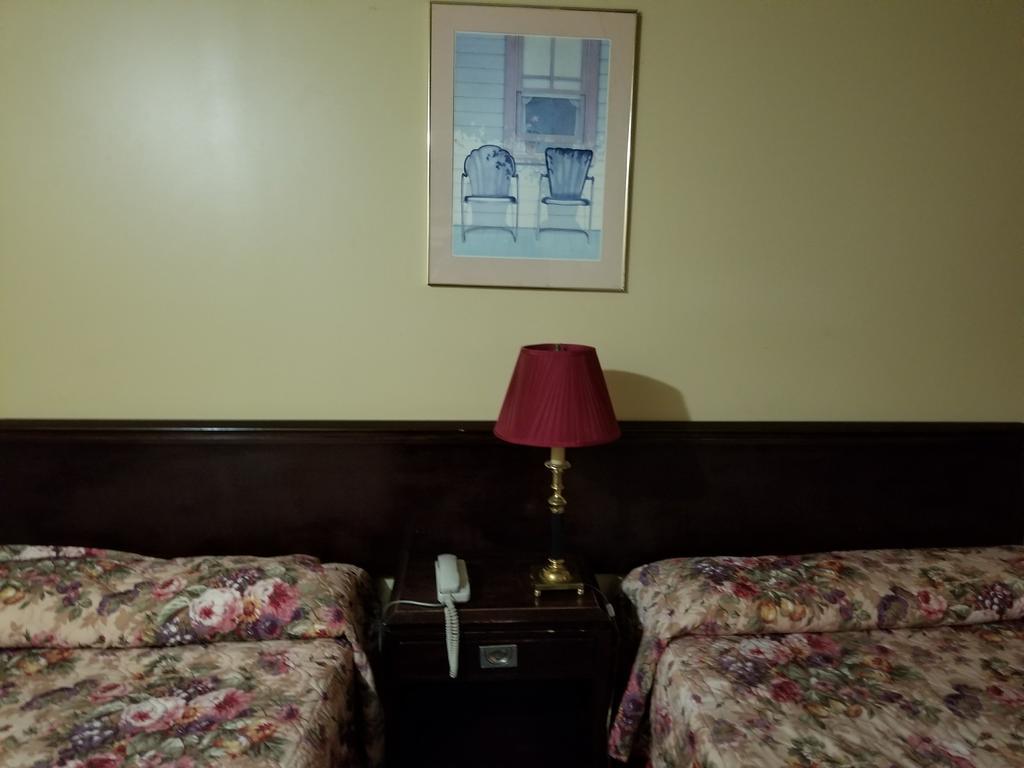 Motel Montreal Notre-Dame-de-l'Ile-Perrot Экстерьер фото
